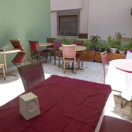 Mekan Ξενοδοχείο